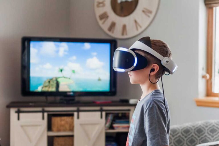 Ten Moments That Basically Sum Up Your Virtual Reality Experience
