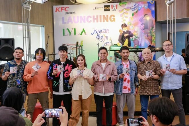 
 Lyla menggandeng sejumlah musisi untuk berkolaborasi di album barunya.