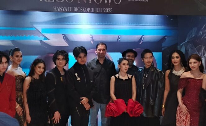 
 Rego Nyowo: Teror Pocong Gantung Diangkat dari Cerita Viral